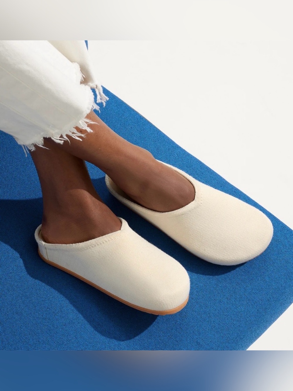Rothy’s The Casual Clog in Jasmine size 9.